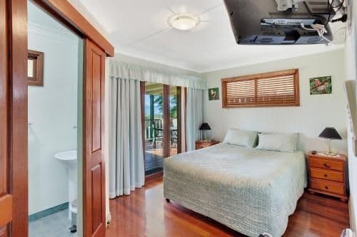 Deluxe Amamoor Suite