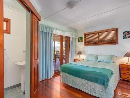 Deluxe Amamoor Suite