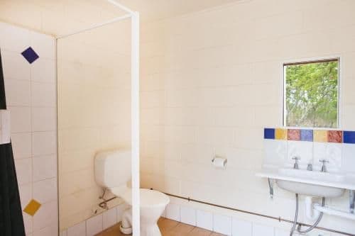 Economy Cabin (External Ensuite)