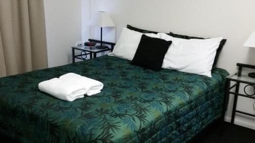 Queen Room with Garden View