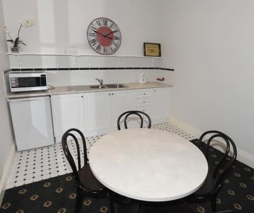 Deluxe King Suite