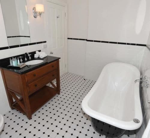 King Suite with Bath