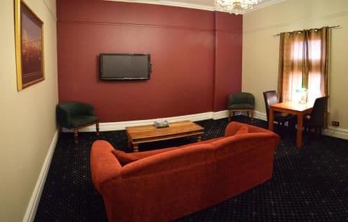 One-Bedroom Apartment - Hoover Apartment