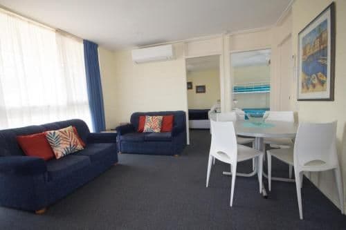 Large Two-Bedroom Family Apartment (6 Adults)