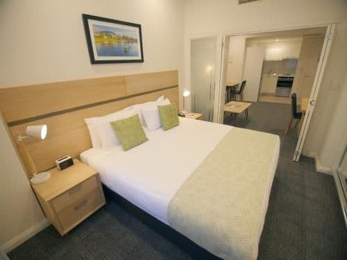 One Bedroom King Suite - Non Smoking