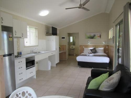 Studio Cabin - Kingfisher