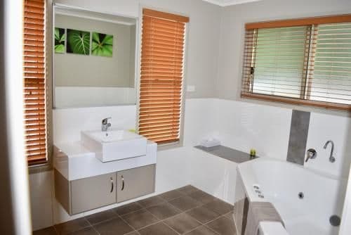Two-Bedroom Villa with Spa Bath - Birdswing