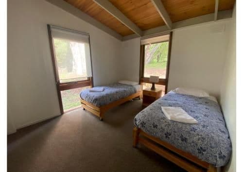 Two-Bedroom Cottage with Queen Bed & Two Singles