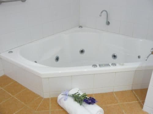 Suite with Spa Bath