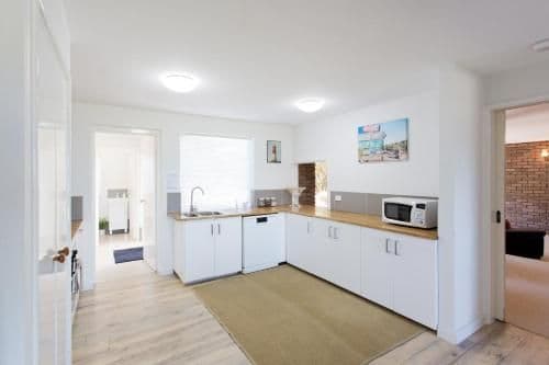 Blue Bay Stay - Halls Head - 10 Bed