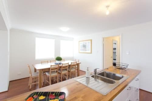 Blue Bay Stay - Halls Head - 12 Bed
