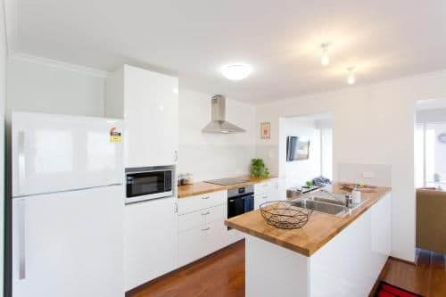 Blue Bay Stay - Halls Head - 12 Bed