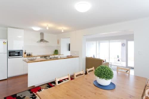 Blue Bay Stay - Halls Head - 12 Bed