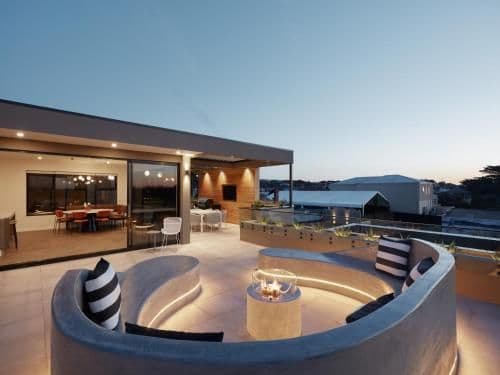 Three-Bedroom Penthouse Apartment