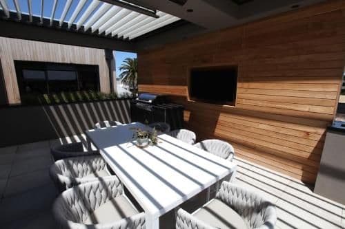 Three-Bedroom Penthouse Apartment