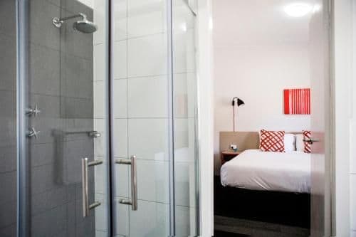 Studio King with Ensuite Bathroom and Free Welcome Drink For Two Guests