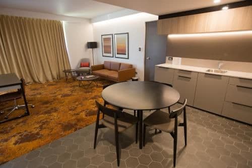 Deluxe King Suite - Non-Smoking