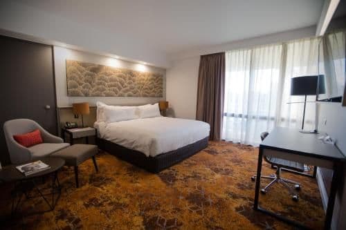 Deluxe King Room - Non-Smoking