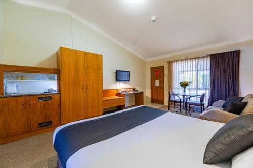 Executive King Spa Suite