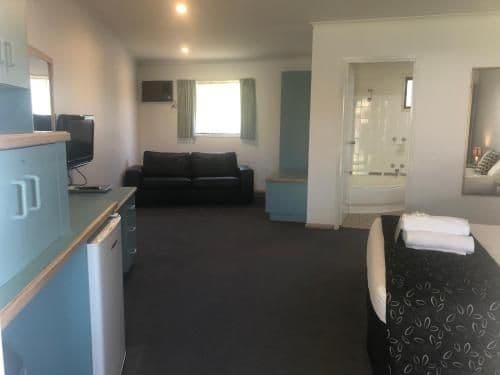 Executive Suite with Spa Bath (4 Guests)