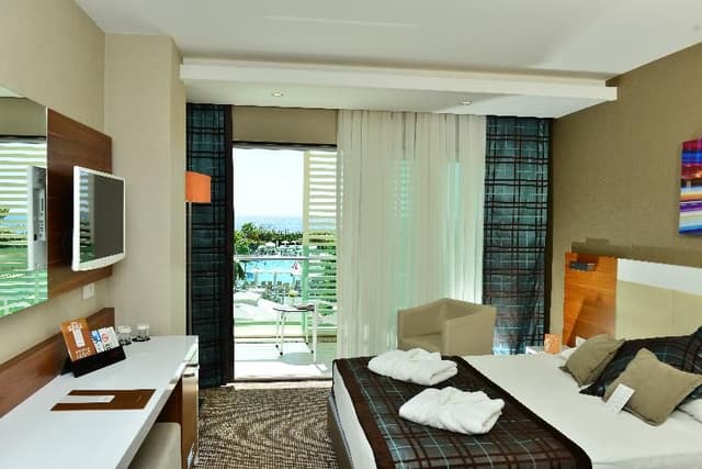 DOUBLE SEA VIEW