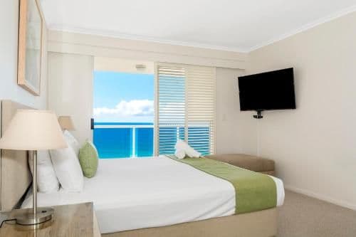 Superior Three-Bedroom Apartment with Ocean View