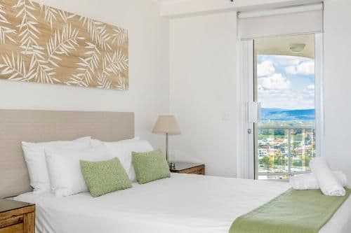 Superior Three-Bedroom Apartment with Ocean View
