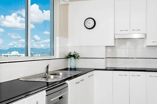 Superior Three-Bedroom Apartment with Ocean View