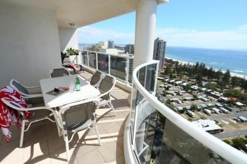 Superior Three-Bedroom Apartment with Ocean View