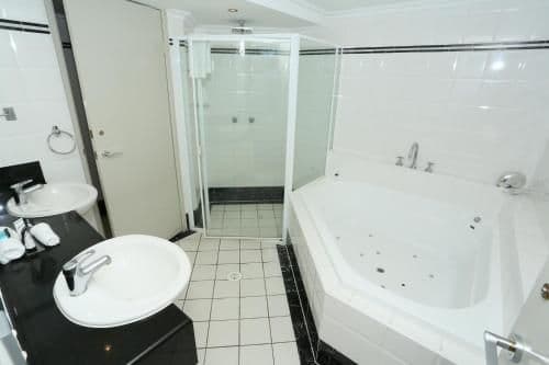 Superior Three-Bedroom Apartment with Ocean View