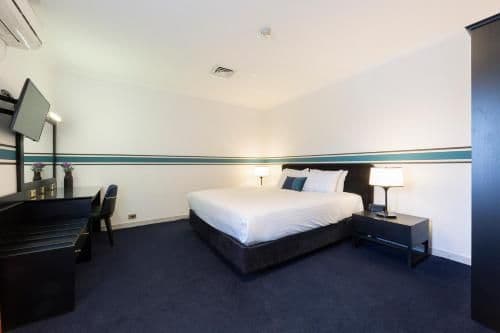 King Spa Suite