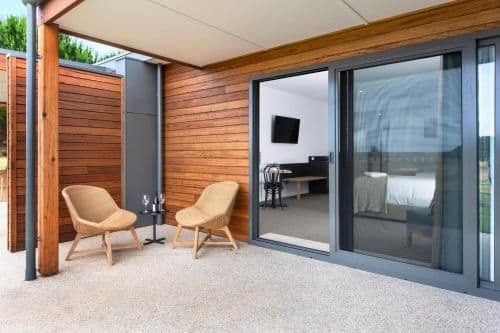 Deluxe Double or Twin Room with Golf Course and Lake View