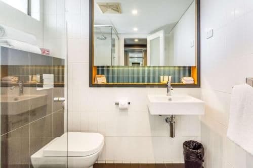 Deluxe King Room with Balcony