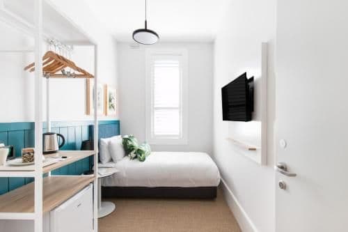 Small Single Room with Shared Bathroom