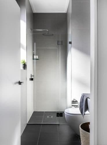 Queen Room with Private Bathroom
