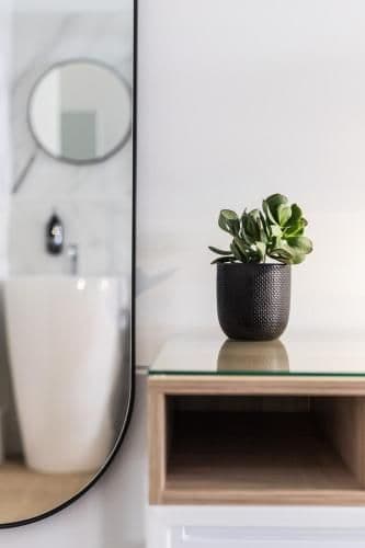 Queen Room with Shared Bathroom
