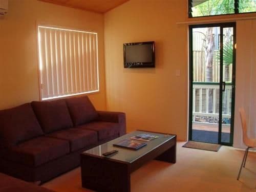 Two-Bedroom Villa - Pet-Friendly 