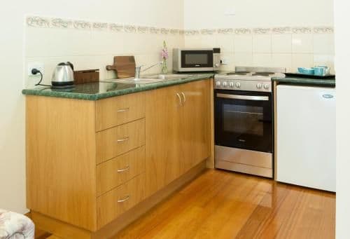 Queen Suite with Spa Bath