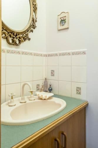 Queen Suite with Spa Bath