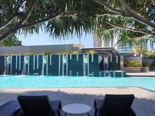 Two-Bedroom Apartment with Ocean Views and Spa Bath