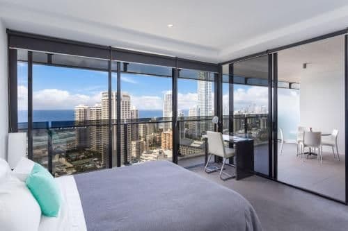 Two-Bedroom Apartment with Ocean Views and Spa Bath