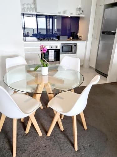 Two-Bedroom Apartment with Ocean Views and Spa Bath
