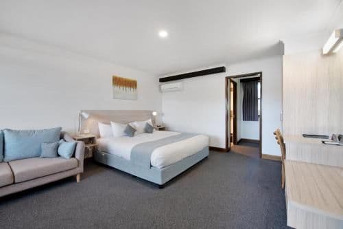 King Executive Suite