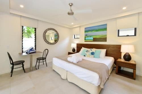 Deluxe Studio with Spa Bath