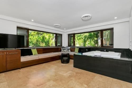 Villa 312 Three Bedroom Two Bathroom
