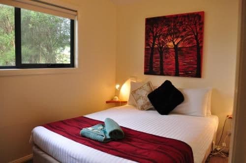 Retreat One-Bedroom Cottage