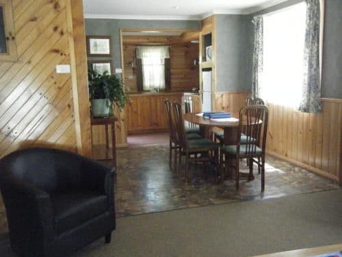 Retreat Cottage - Four Bedroom
