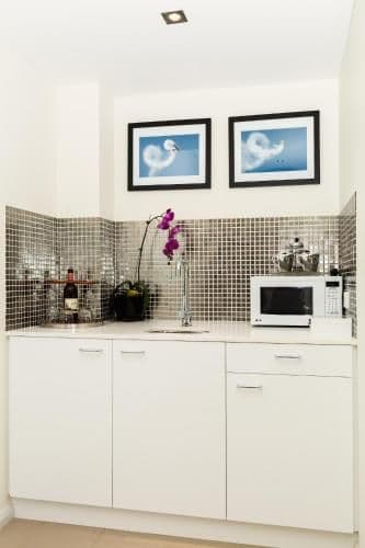 Queen Room - Disability Access - Skymaster