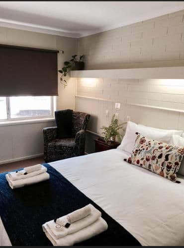 Deluxe Queen Room