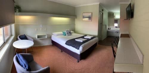 Deluxe Queen Room